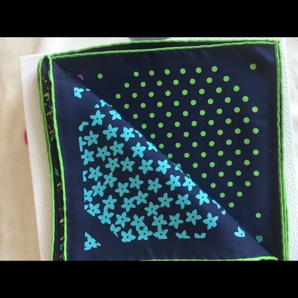 Dior Scarf &Box New - Picture 5 of 11